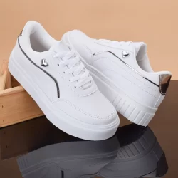 Tênis Feminino Casual Sola Alta Coração Moda Tendência Estilo
