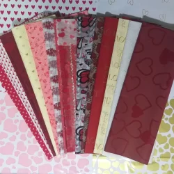 Poli Sujinho Celofane Decorado Love Amor com 50 Folhas