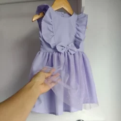 vestido infantil babado lilás com tule