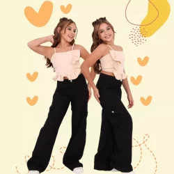 Kit 2 Calças Sarja Jeans Cargo Infantil Juvenil Wide Leg Boca Larga Reta com Bolso