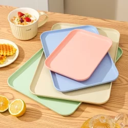 Bandeja plástica coloridas multiuso para servir cafés, refeições, sucos e outras, bandejas resistentes