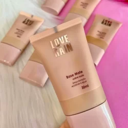 Base líquida Matte Alta cobertura A Prova d’água Love Rain