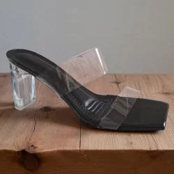 Tamanco Salto Cristal 8 cm  Frentinha  Quadrada Tiras em Vinil Confortável