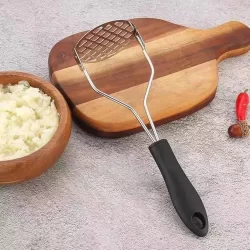 Amassador Batatas Espremedor Manual Legumes Multiuso Aço Inox Com Cabo Plastico Cozinha Multiuso