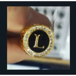 Anel Letra L Luxo Dedeira Cravejado/ Em Aço Inoxidável