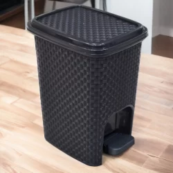Lixeira Banheiro Cozinha Rattan com Pedal 7 Litros com Tampa