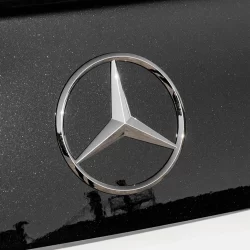 9cm ABS Decalque Traseiro Do Carro Tronco Emblema Adesivo Para Mercedes Benz S320 W164 W203 W204 W168 C180 E320 A200 CLA